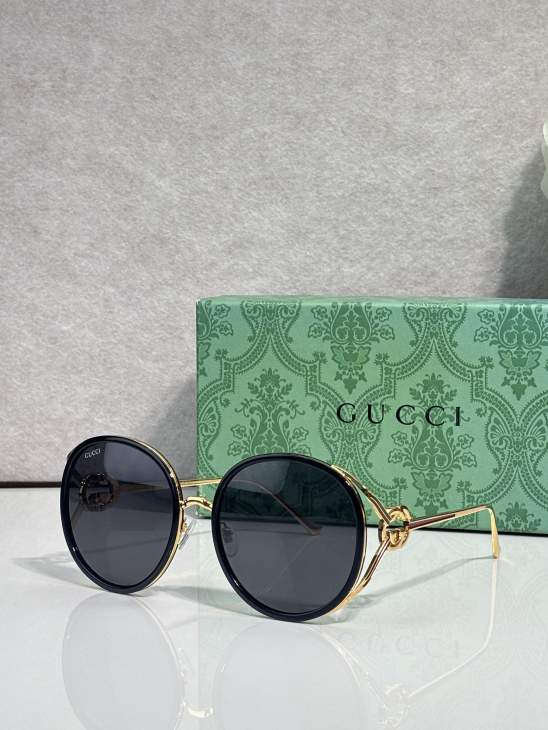 Picture of Gucci Sunglasses _SKUfw79759904fw